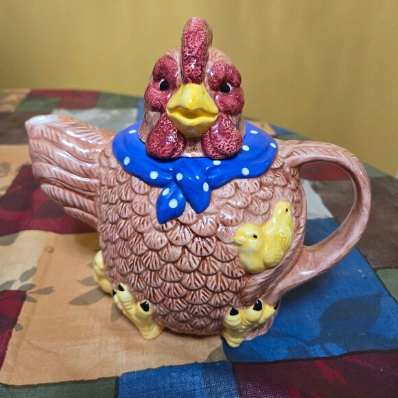 ROOSTER TEAPOT 7.50" TALL BY JAY MADE IN CHINA - Picture 1 of 8